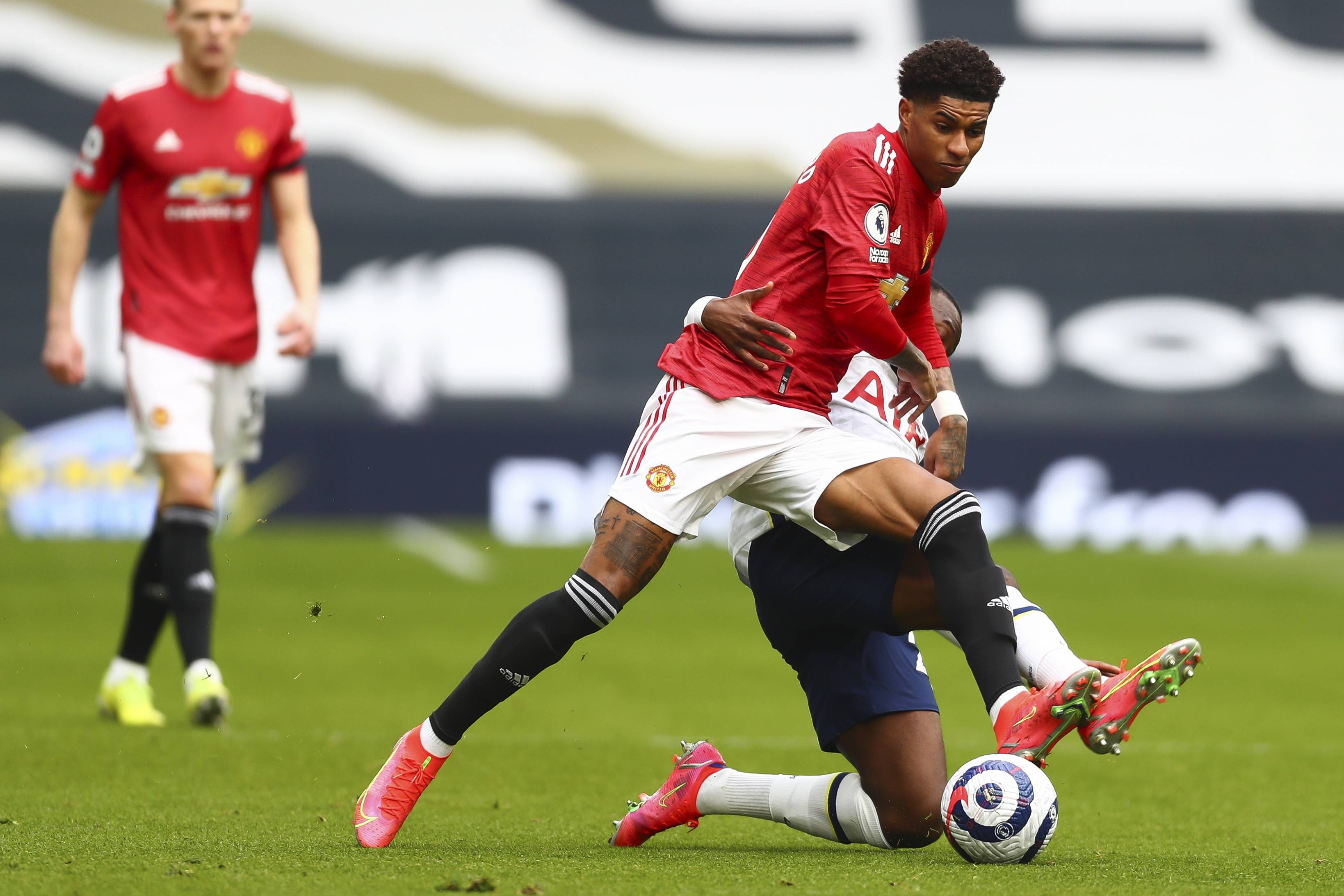 阵容充满信 阵容充满信